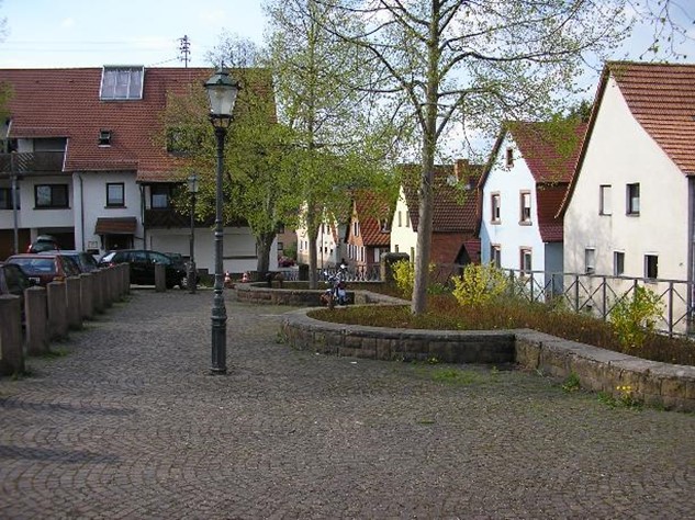 Lindenplatz Grünwettersbach